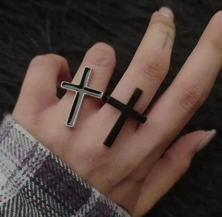 انگشتر صلیب